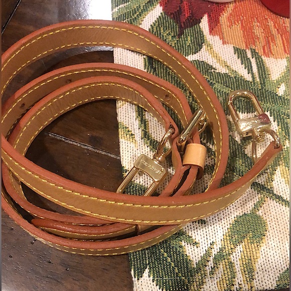 LOUIS VUITTON Replacement Vachetta Leather Shoulder Strap with LV Clasps - Picture 10 of 15